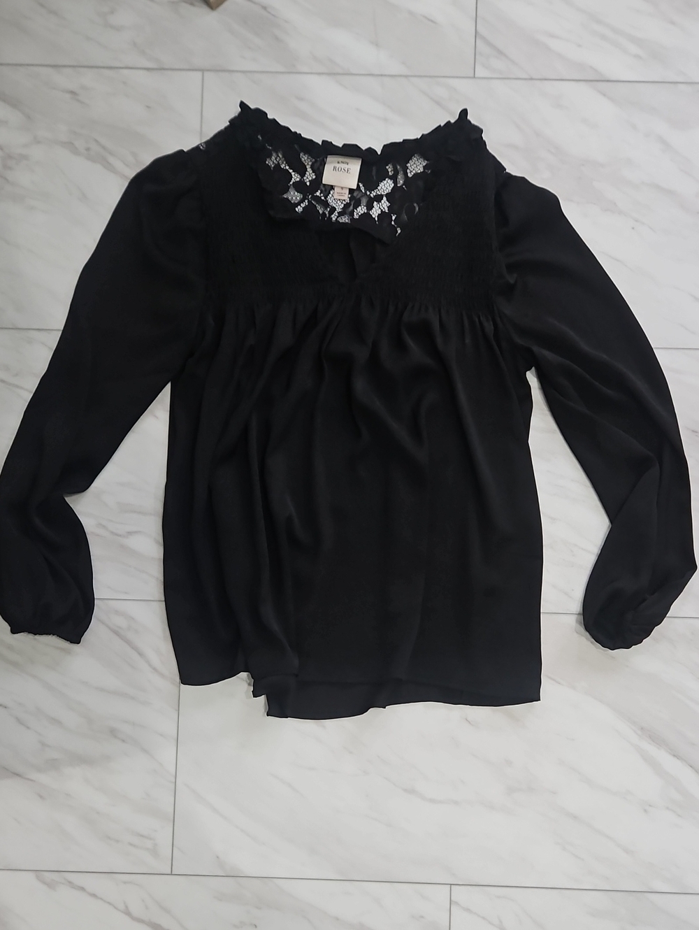 Knox Rose Black Lace Yoke Long Sleeve Blouse